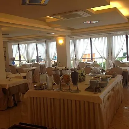 酒店 克丽丝塔罗酒店 法诺