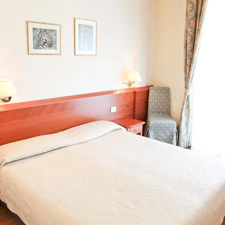 Cristallo Hotel 3*